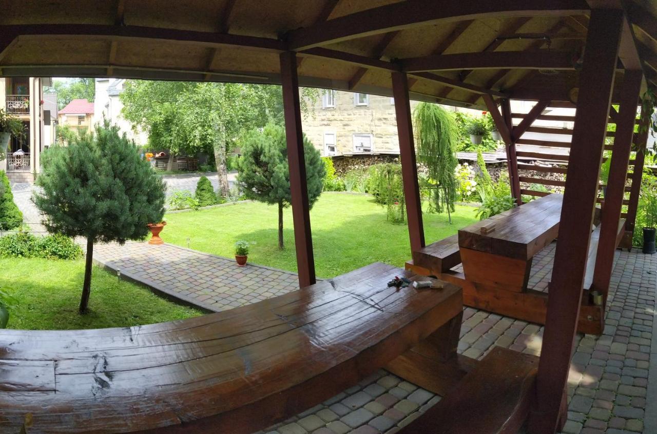 Guest House Shafran Yaremtche Extérieur photo