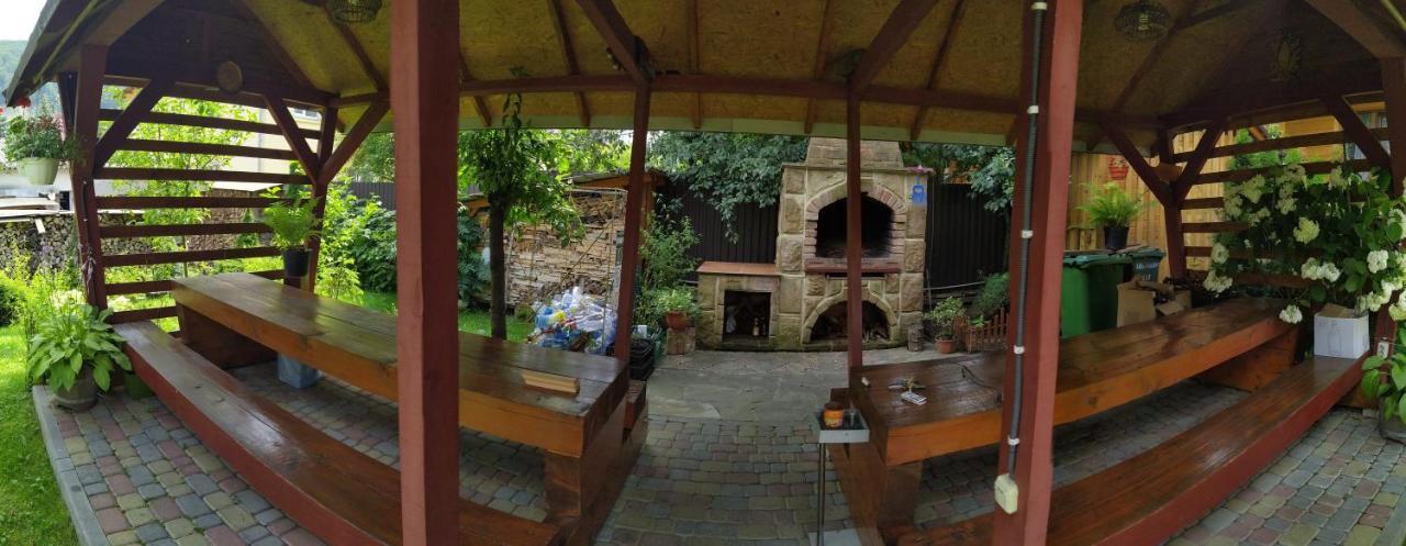 Guest House Shafran Yaremtche Extérieur photo